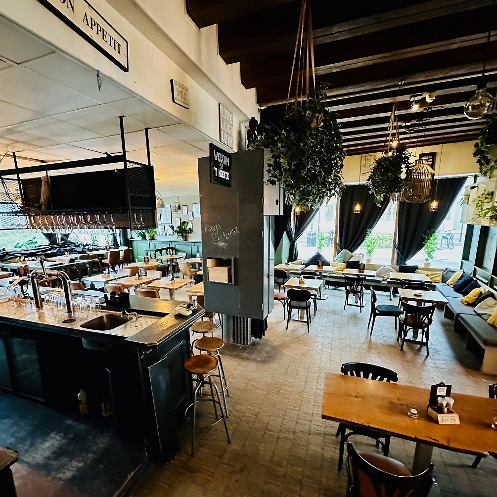 Café Restaurant Graaf Wichman Huizen